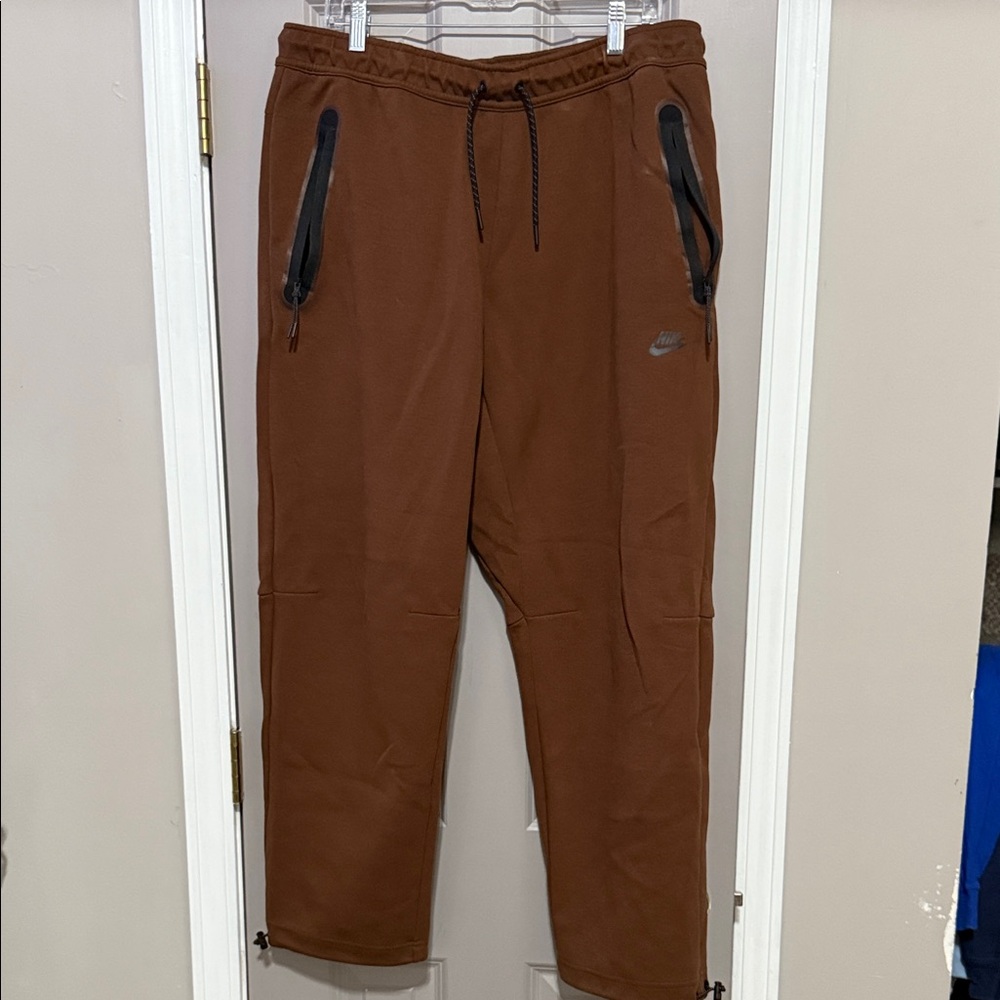 Nike Men's Chestnut Jogger Pants